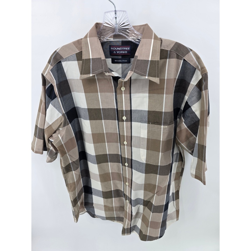 Roundtree & Yorke Mens Medium Brown Plaid Short Sleeve Wrinkle Free Button Shirt